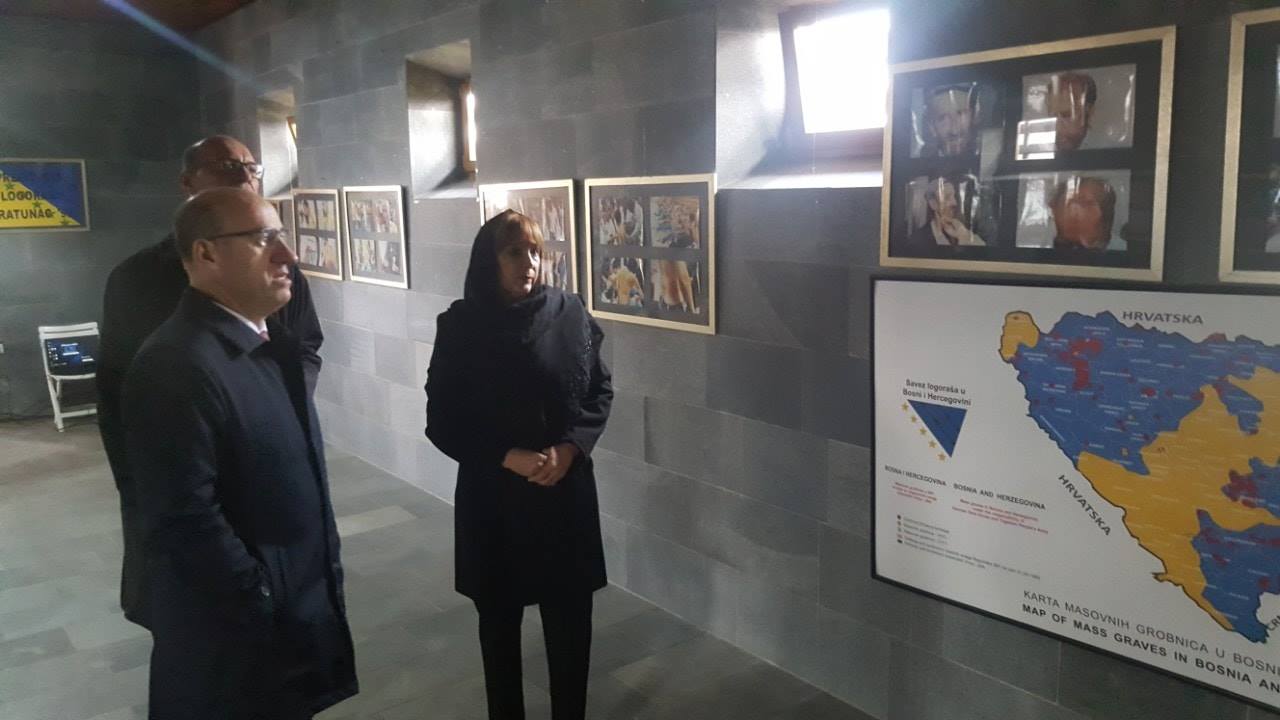 52877906_1180950878735957_6165767497229271040_o