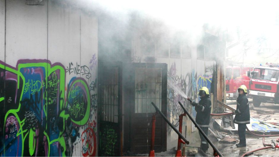 54 pozar gradjevinska skola tuzla