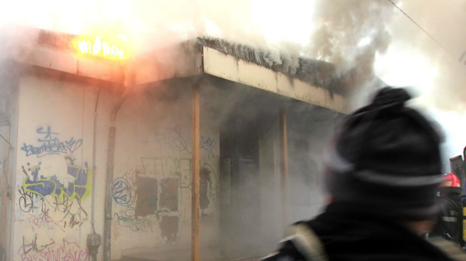 55 pozar gradjevinska skola tuzla