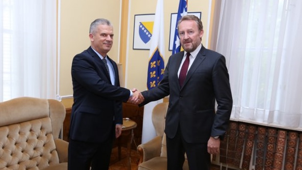 561e4c8c-24e0-4aaa-803c-43da0a0a0a64-radoncic-i-izetbegovic1-718x446