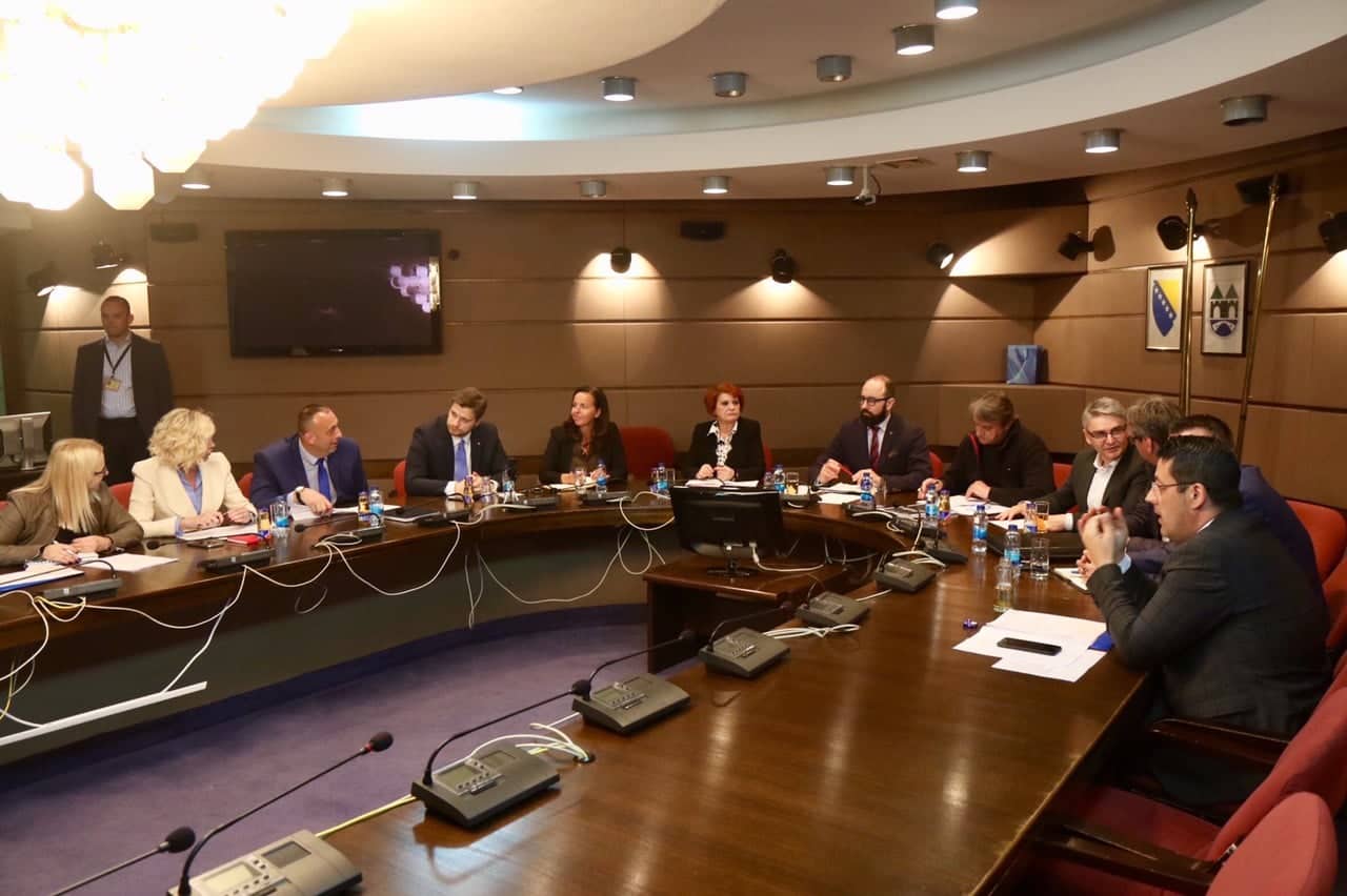 57586945_488002281737399_8015141764476174336_n