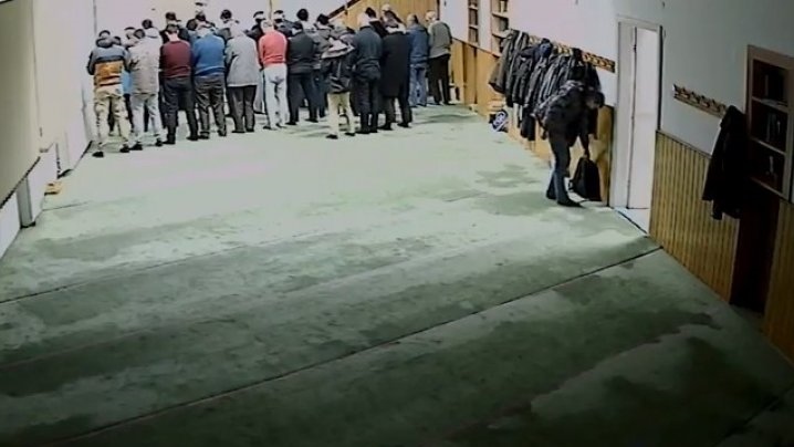 58448318-5e10-4d92-ba89-35720a0a0a64-dzamija-718x446