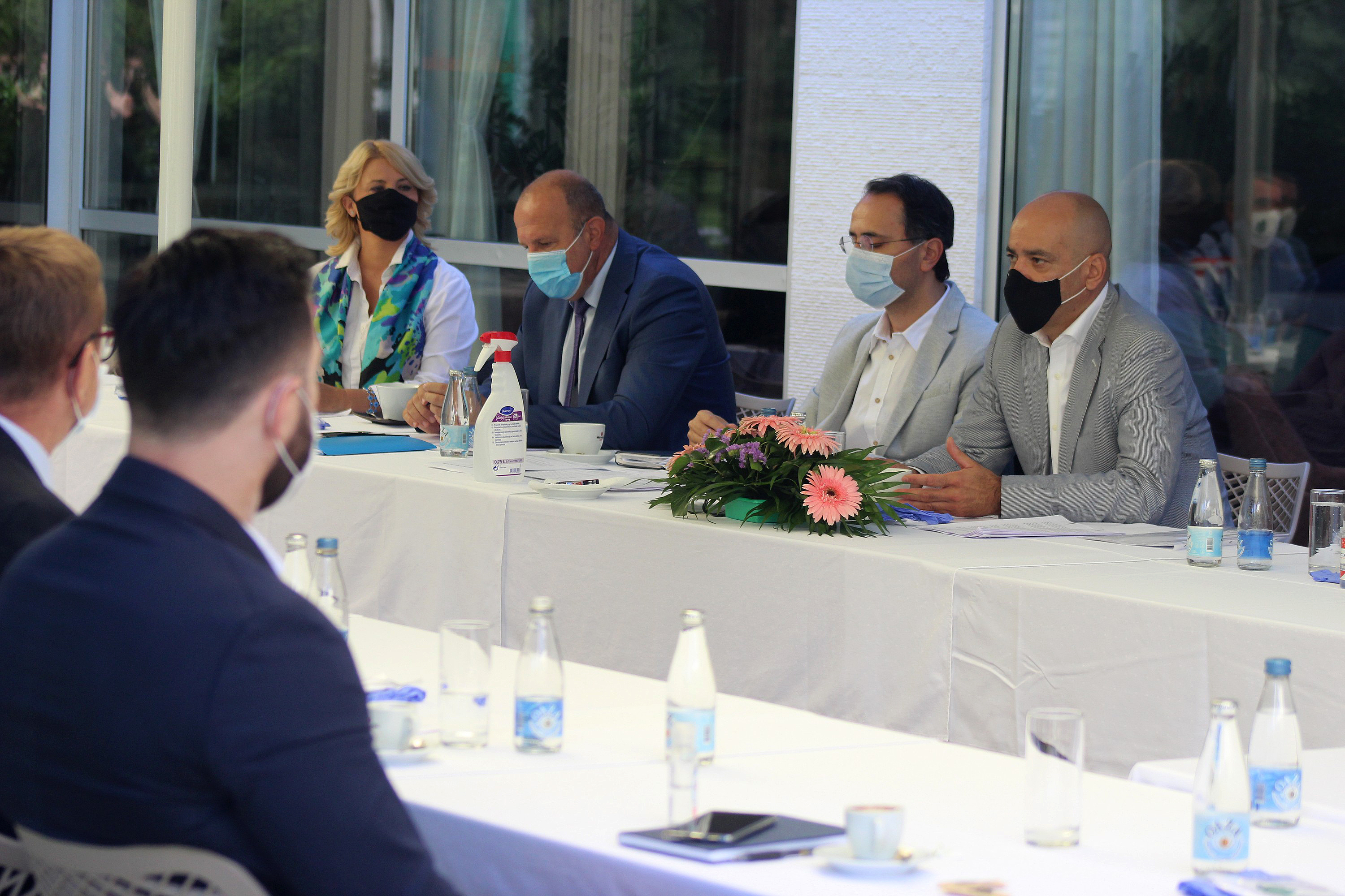 5aa581e243fa2bc4c6e2247406f10b1e5c2bcf78