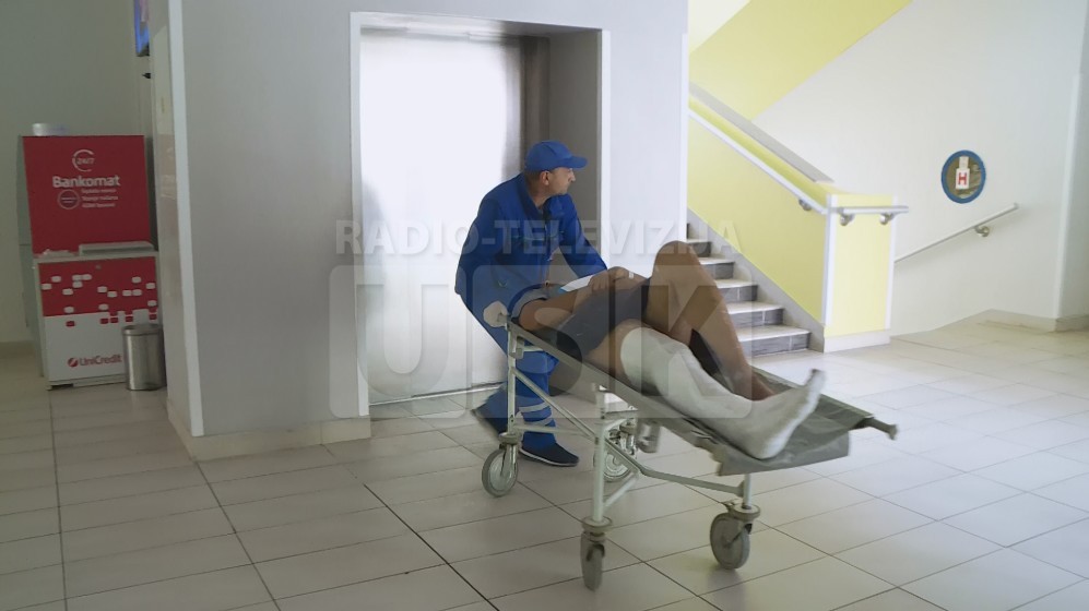 5cf233b18937brtvusk9040476