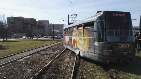 600_1488546933tramvaj_12