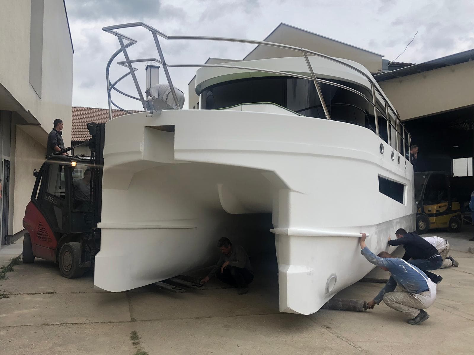 61214802_377234483001179_4846041286890749952_n