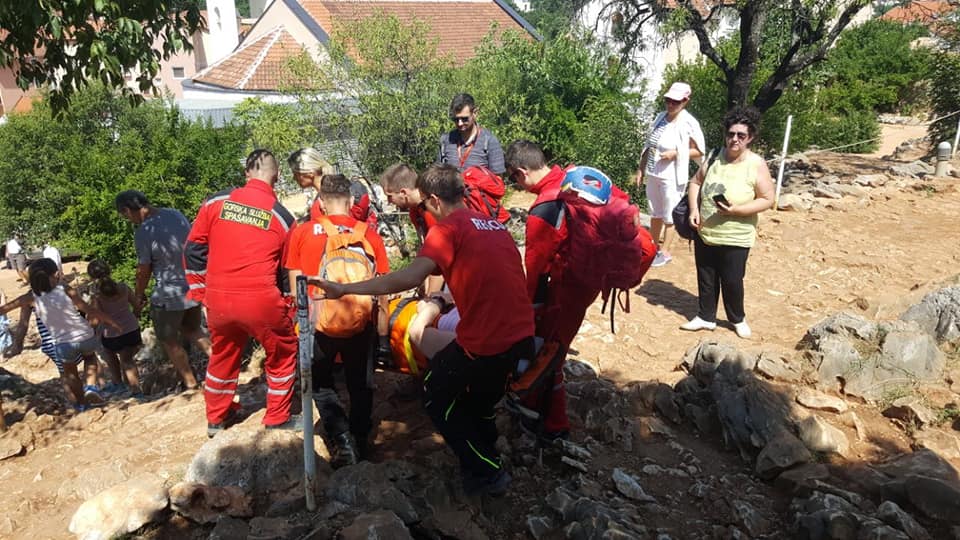 67220290_2334186489992412_3534849550231535616_n