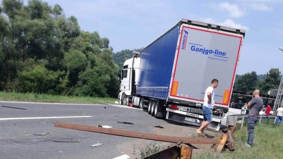 67963925_2380517918829331_2141391885430685696_o