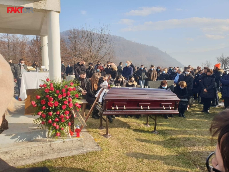 6a779781a3920fcdc2c4266625acd61f