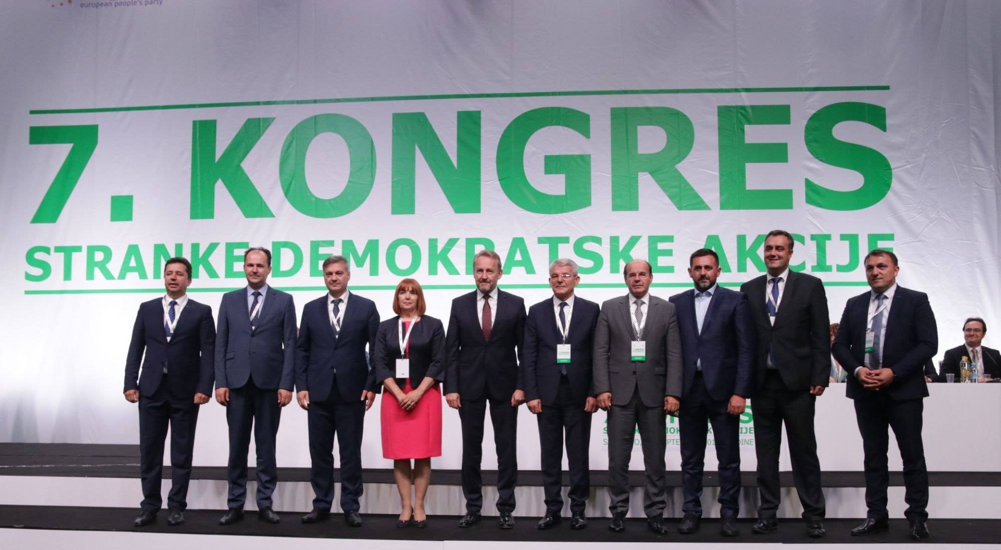 70426305_1325140954316948_6390047279222358016_o