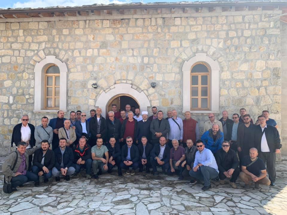 70709867_10220465427251565_9062315672402395136_n