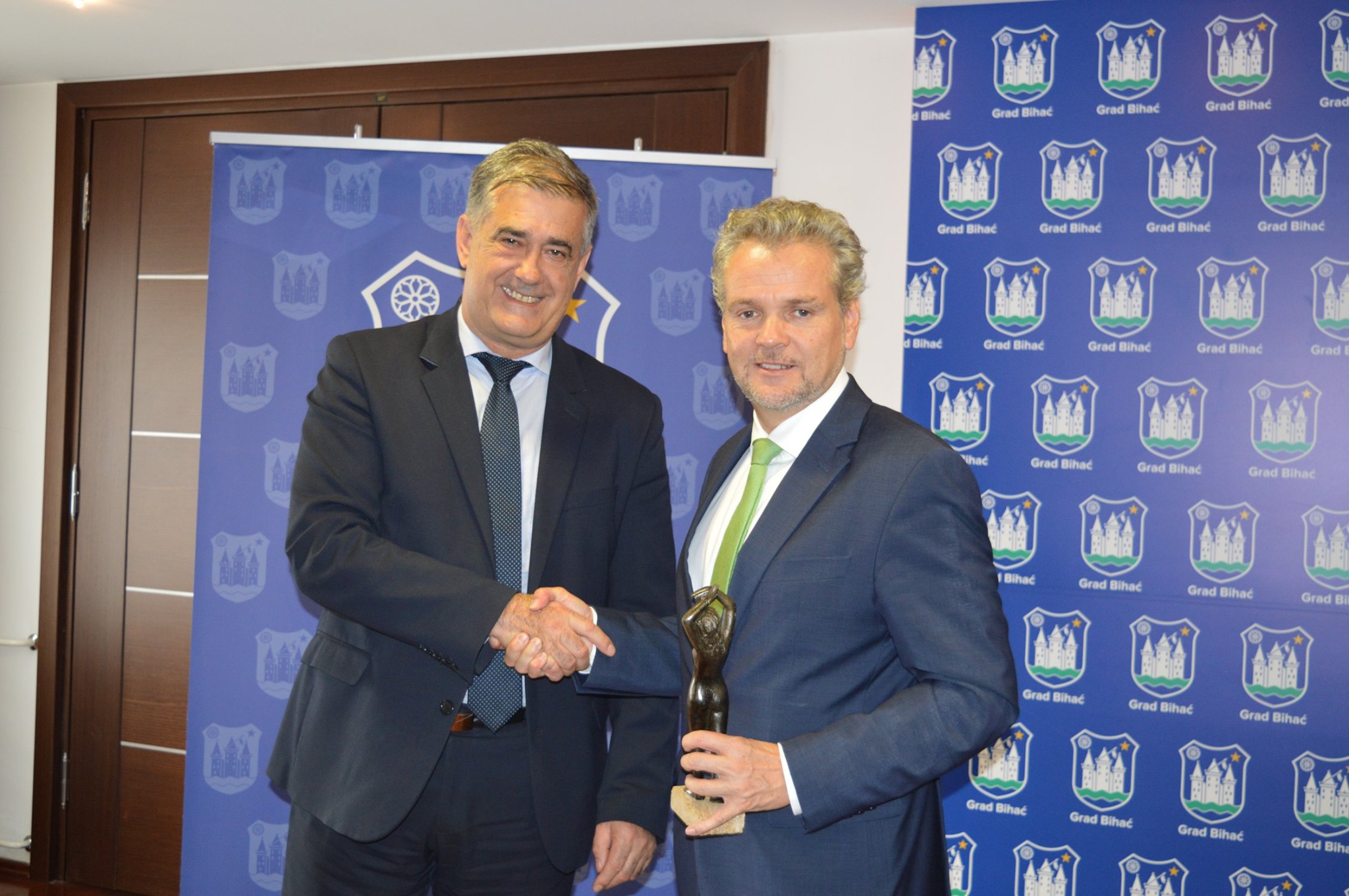 75635981_1716760175115954_1767226128583360512_o