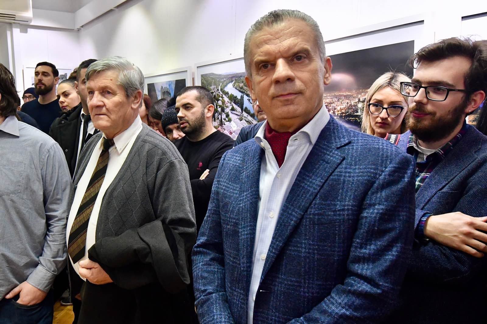 86459487_232810564389374_1938458468855840768_n