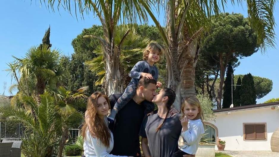 92604199_3244525868901955_3531413142603038720_o