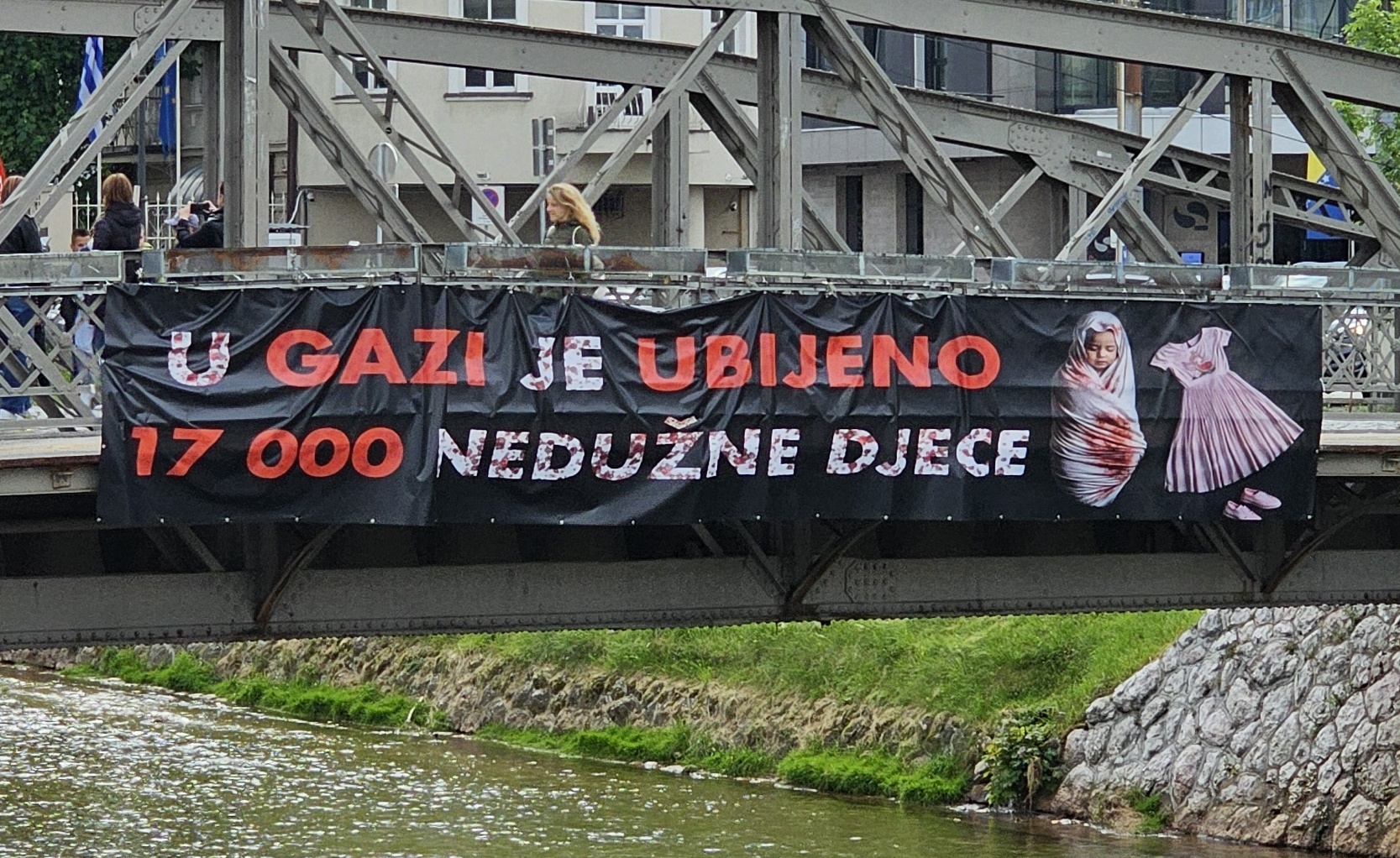 Transparent posvećen djeci ubijenoj u Gazi