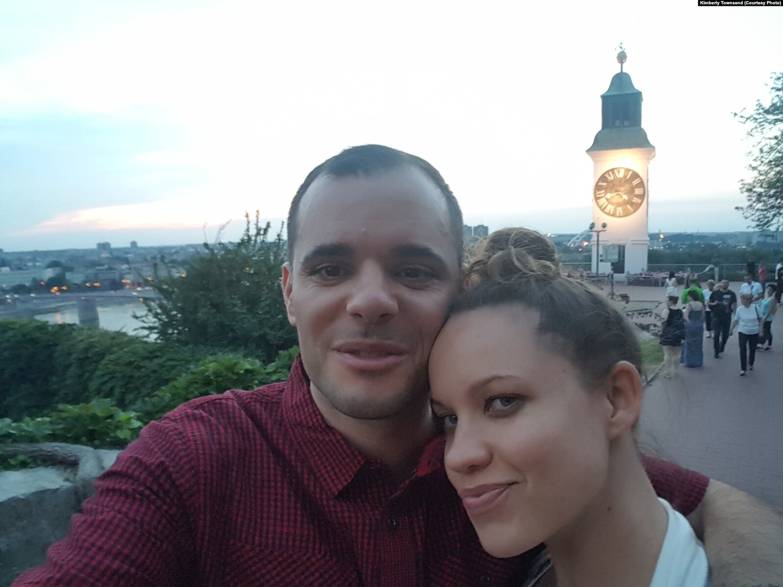 C0CFA452-D7D5-4BC3-A002-50A66CC97465_w1597_n_r0_st