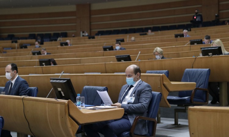 adil osmanović parlament