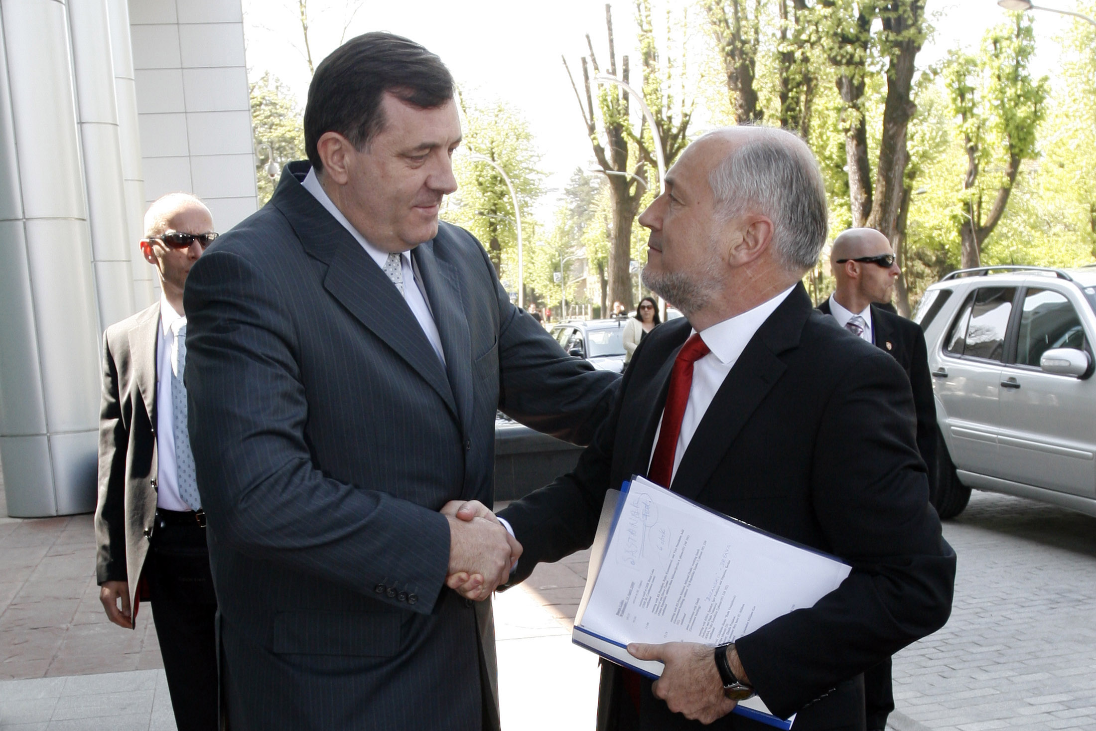 dodik inzko