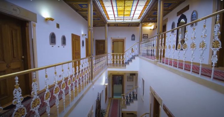 Hotel-Kralj-Karlo-Prag-750x392