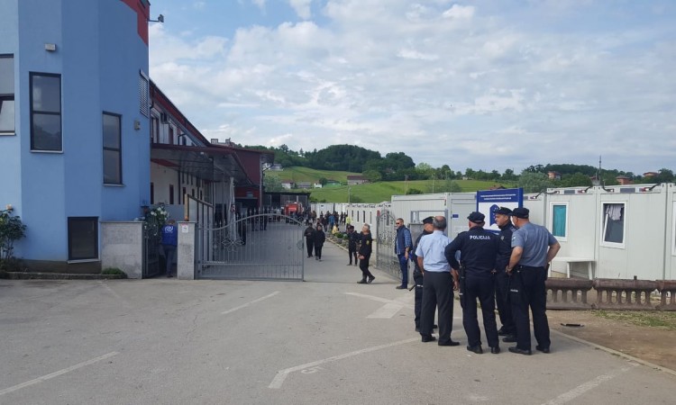 POLICIJA_VELIKAKLADUSA