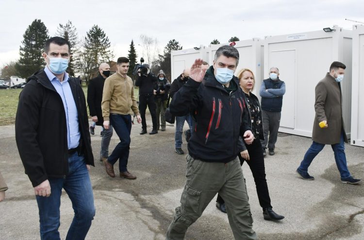 PXL_050221_31712100-750x495