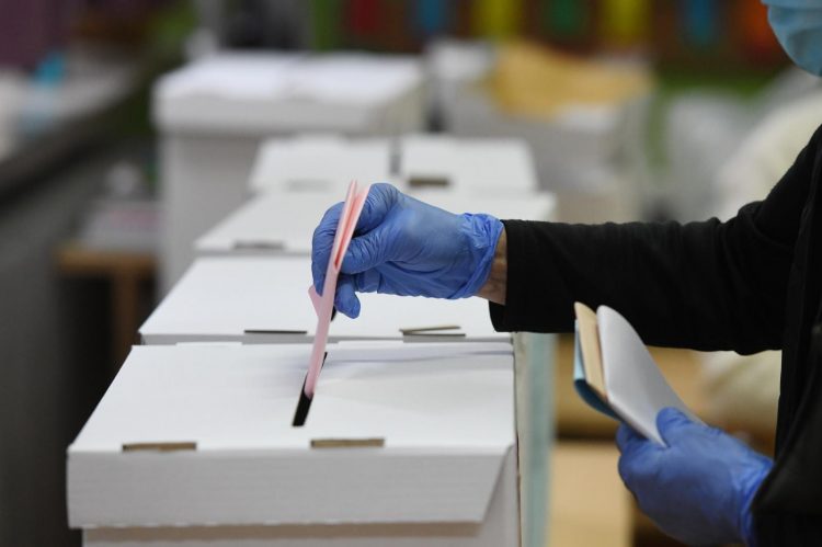 PXL_160521_32897899-750x499