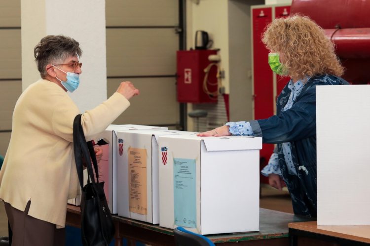 PXL_160521_32898779-750x500