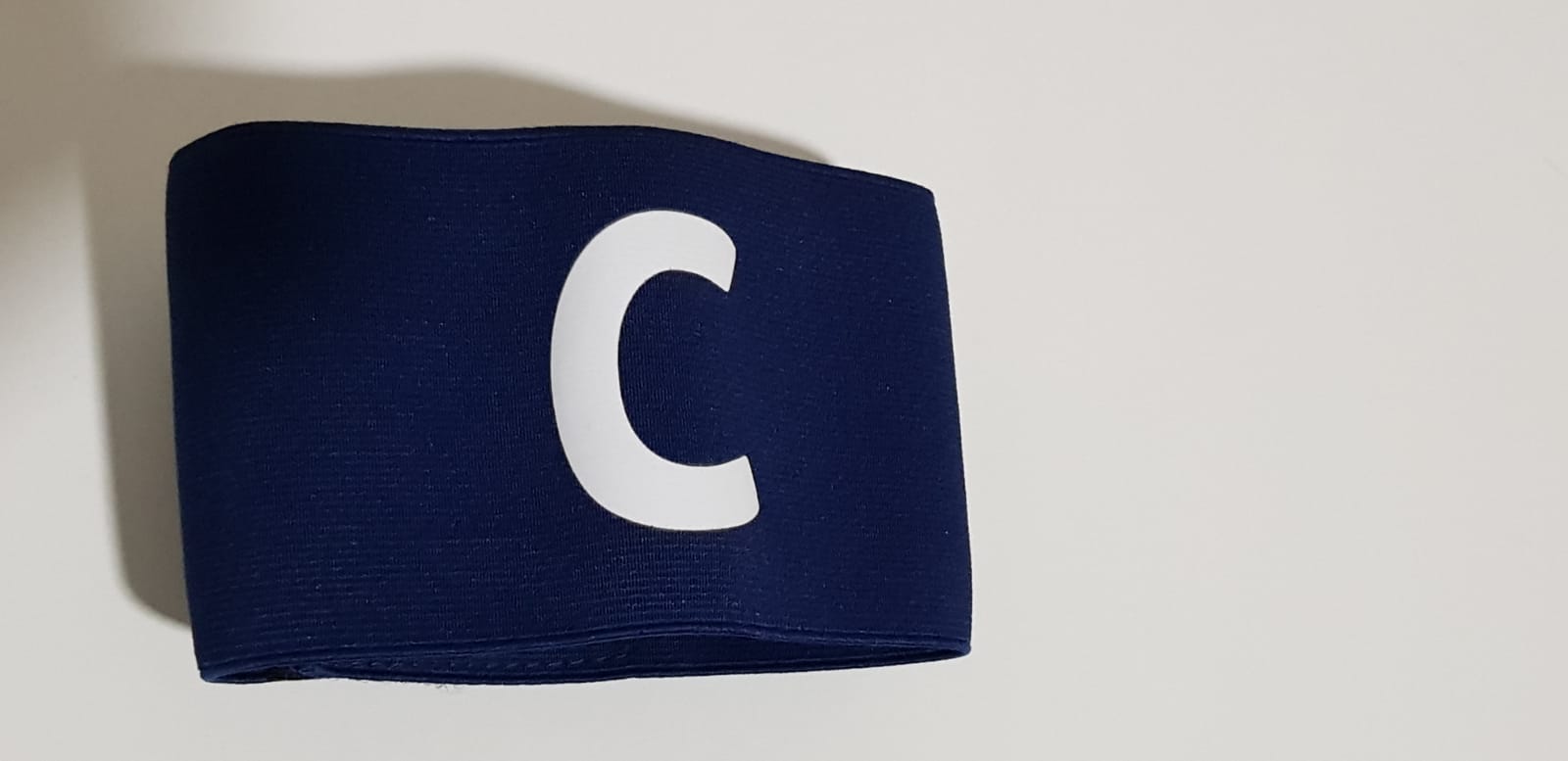 Researchers-discover-platypus-biofluorescence