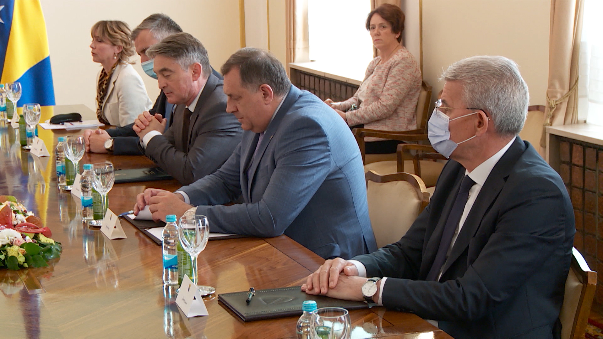 SA-DIPLOMATE PKG-ALT-1(20210612-144957055).mxf.00_03_49_03.Still001