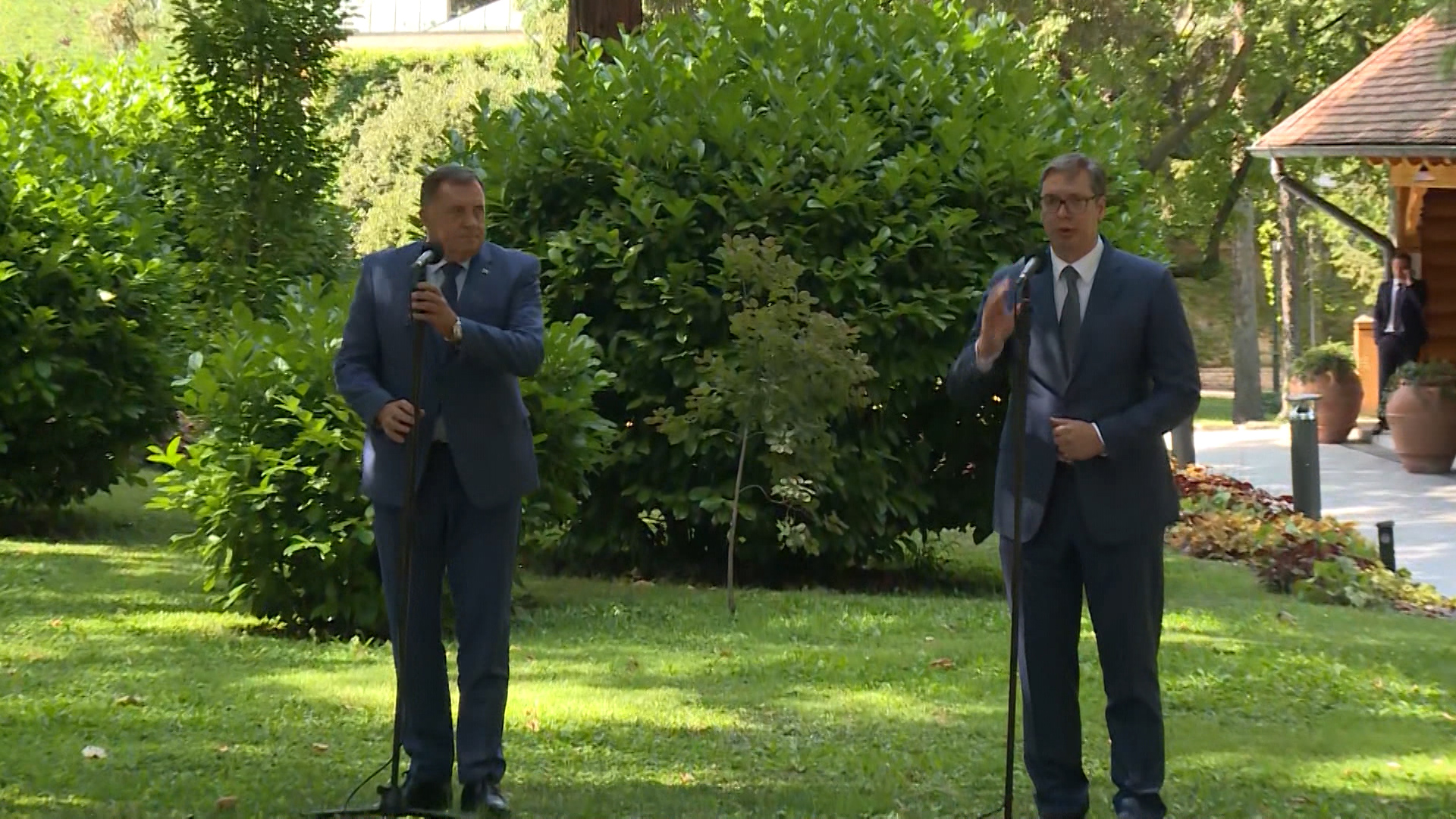 SA-DODIK SMIT PKG-19-TJD-1(20210805-182652719).mxf.00_00_12_08.Still001