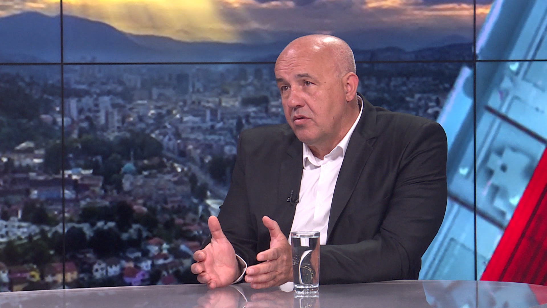 SA-DU-SVRAKIC-REP-130521-1(20210513-190752419).mxf.00_00_54_24.Still001