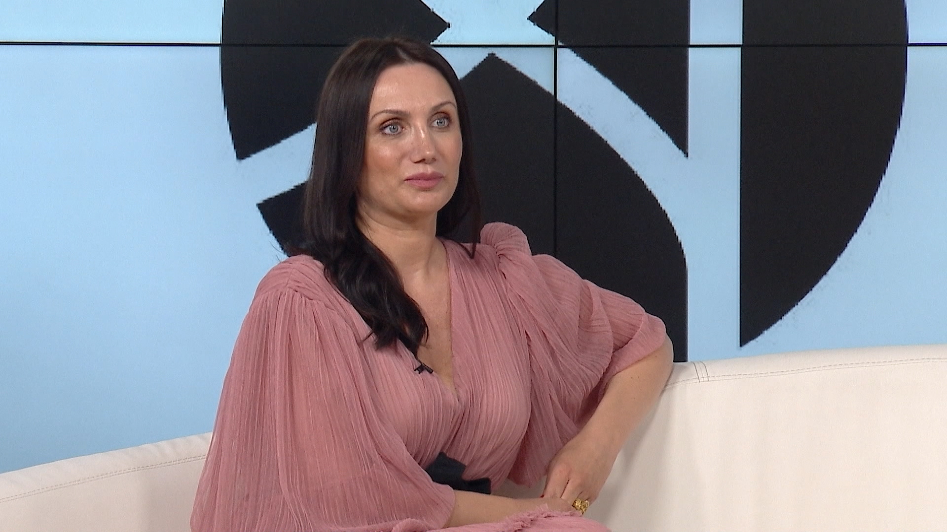 SA-ND-AMIRA PERTESI-230621-1(20210623-120104580).mxf.00_01_03_18.Still001