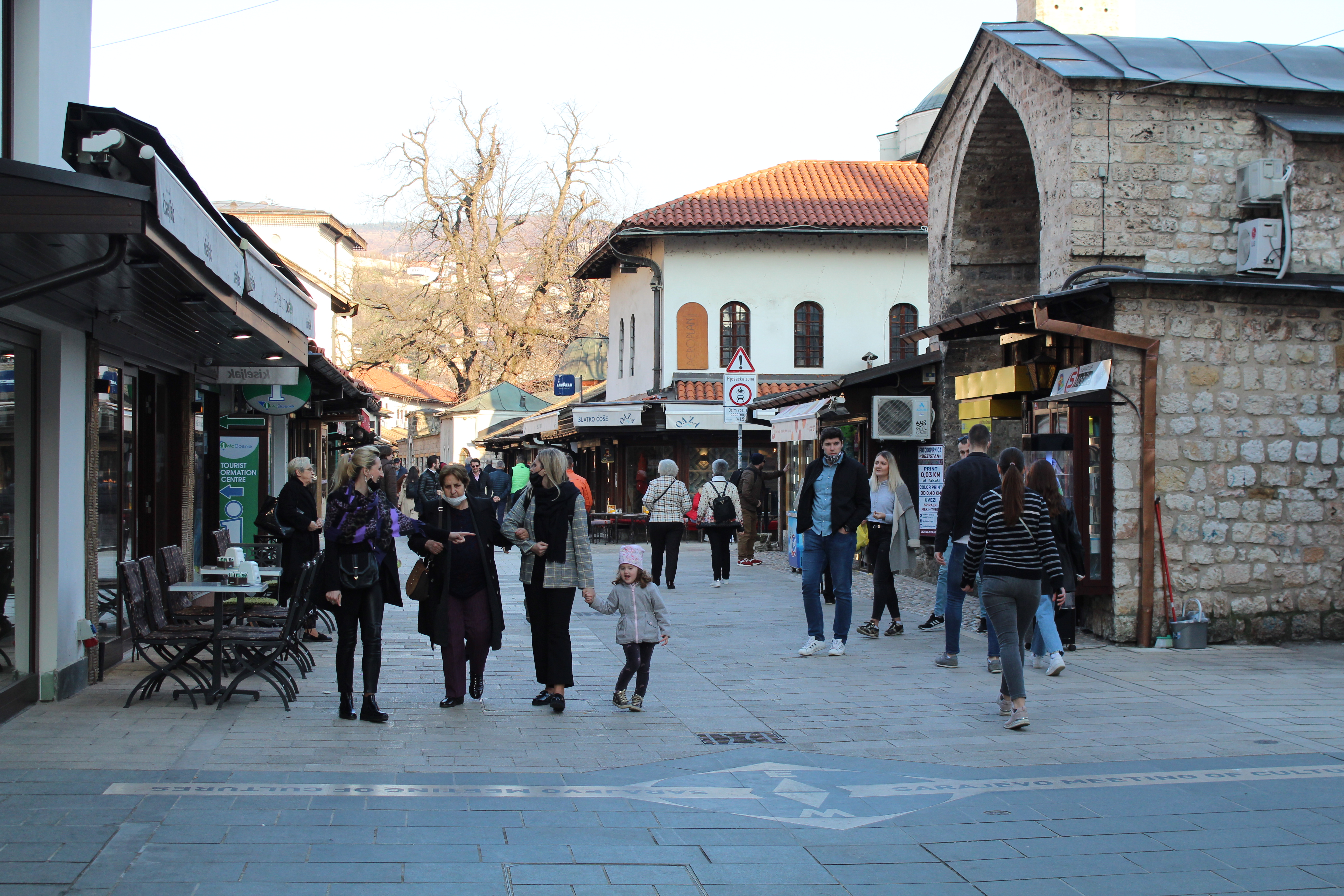 Sarajevo setaci grad vremenska ilustracija 20