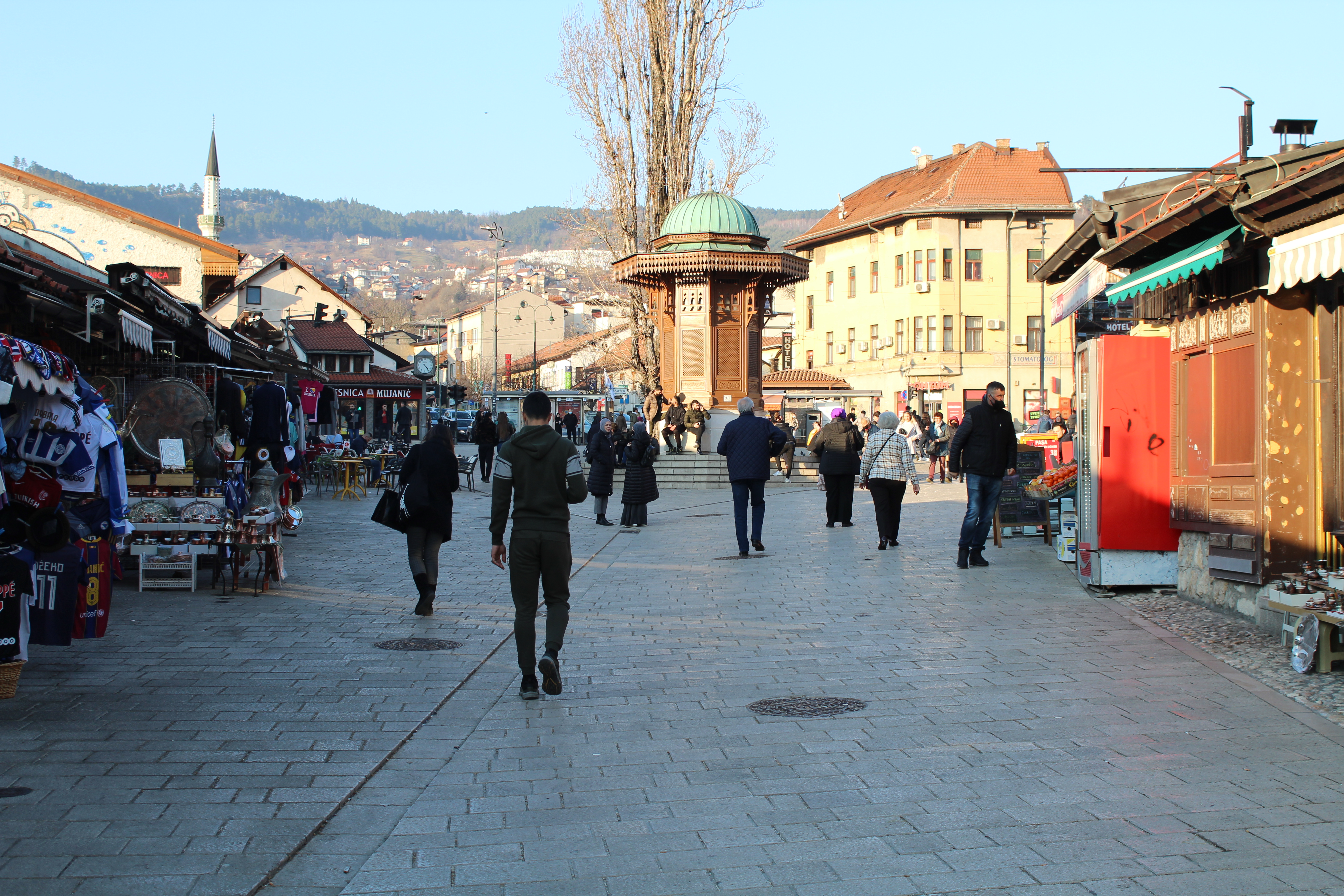 Sarajevo setaci grad vremenska ilustracija 28