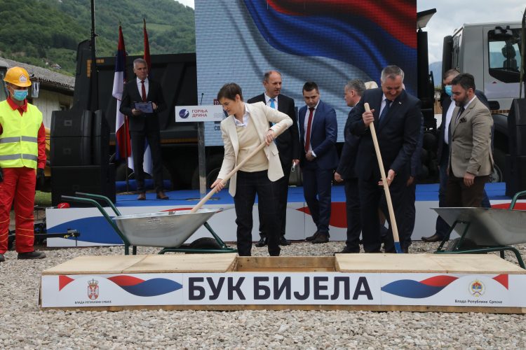 Tan2021-5-17_16275225_0-750x500