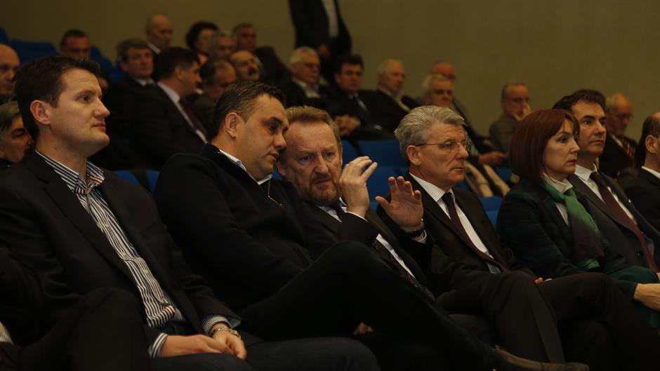 aa_picture_20150307_4720360_high