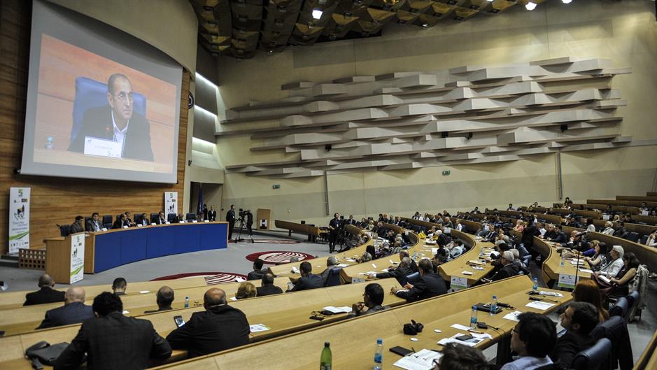 aa_picture_20150921_6344303_high