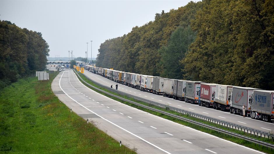 aa_picture_20150924_6372195_high