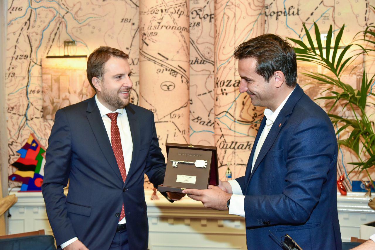 Abdulah Skaka, Tirana