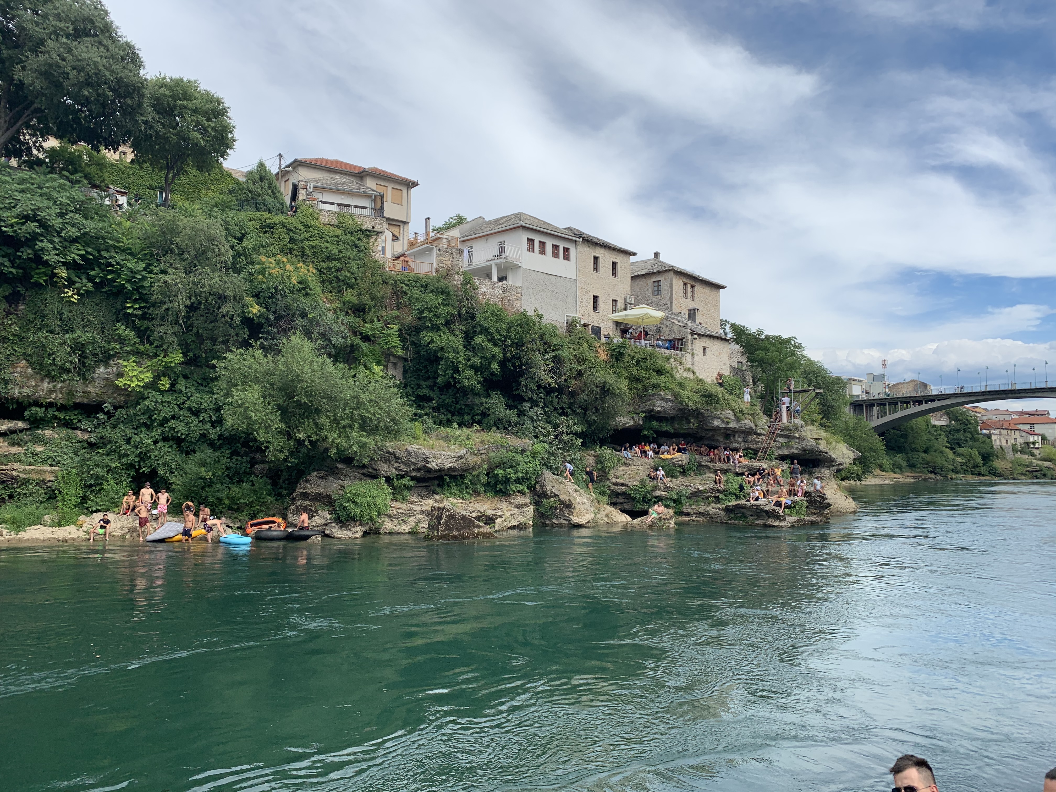 ABE6C2D2-4A3F-4736-99F2-F205331041CE