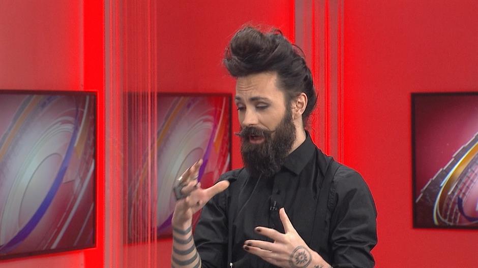 ag-fen-zima centar-fam(20170111-165954892).Still011