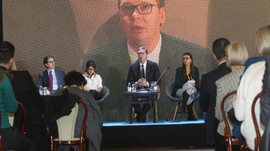 Aleksandar Vučić, Forum mladih lidera, Novi Sad