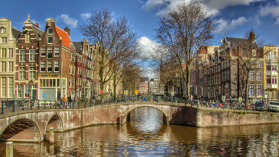 amsterdam-683534_1280