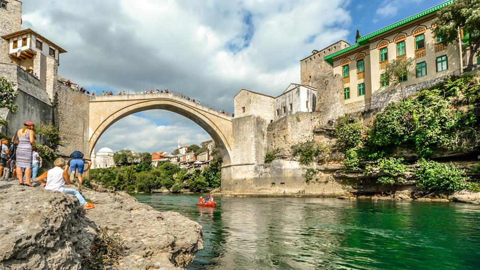 architecture-3176756_1920