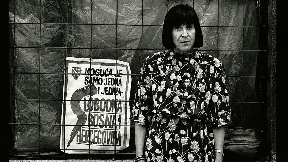 AZRA BEGIC-Strasni