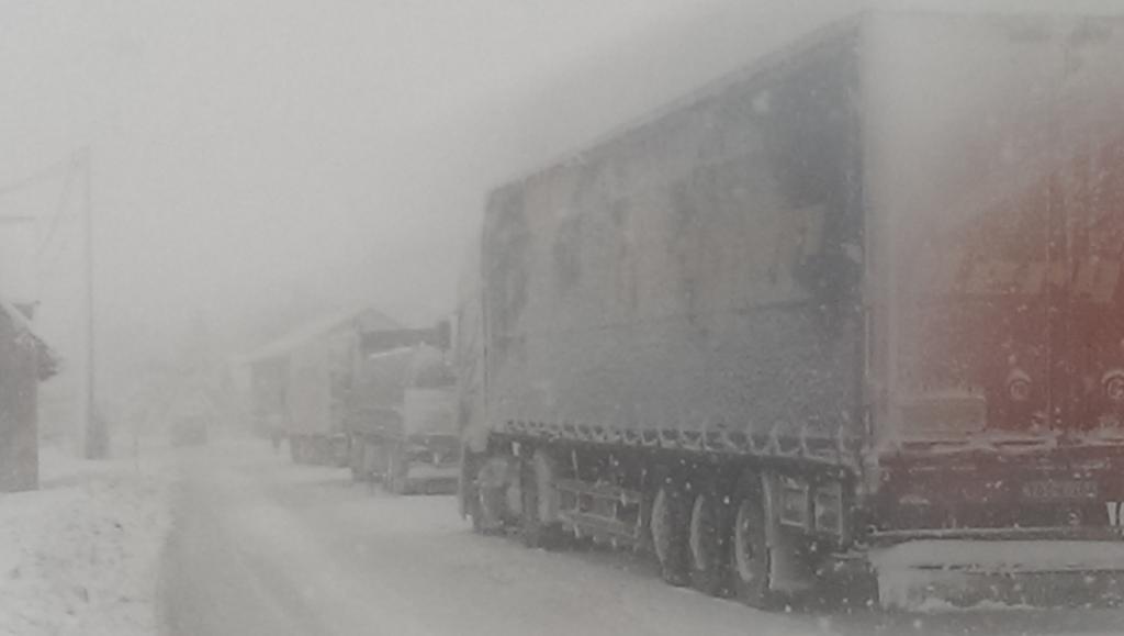 B_VgYPaW8AAm9Kr.jpg large