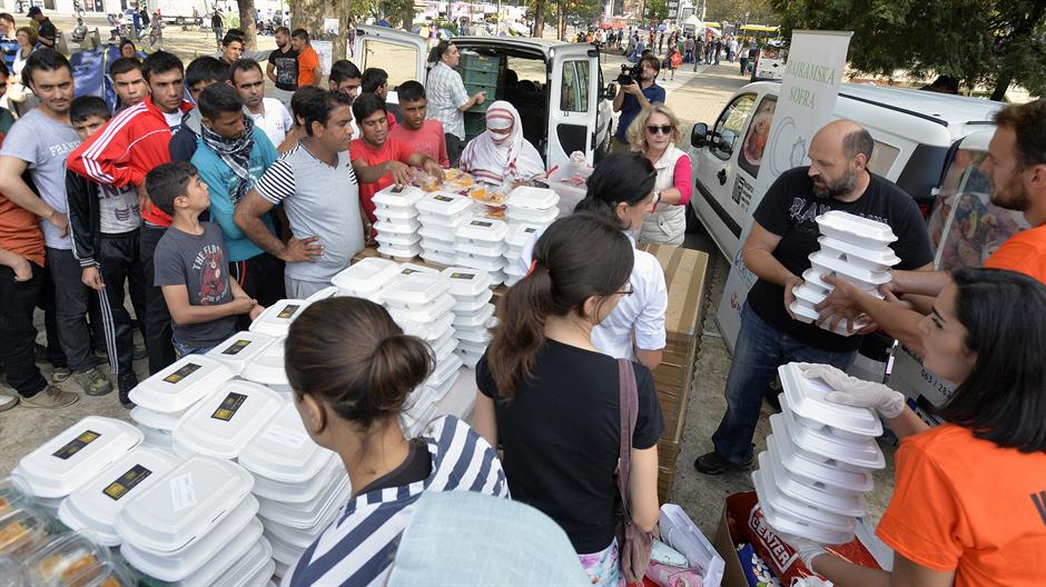 bajramska sofra Tanjug Zoran Žestić