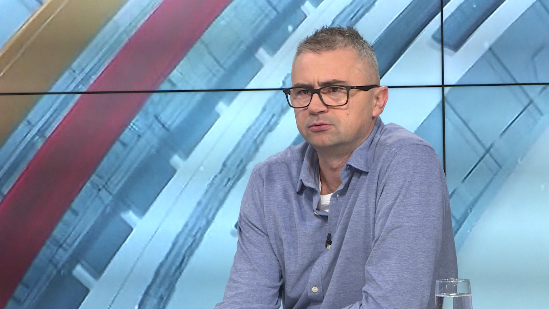 Bakir Tiro za Dan uživo