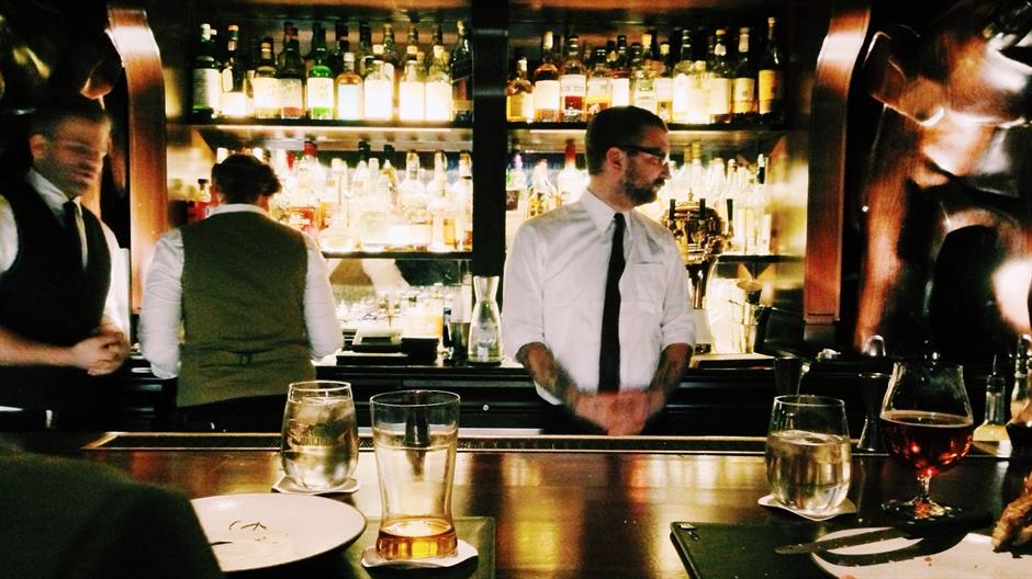 bar-872161_1920
