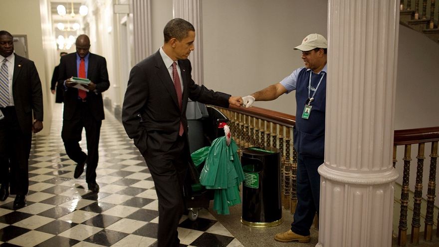 barack-obama-photographer-pete-souza-white-house-40-5763e3b3d3eee__880